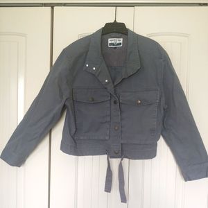 100% organic cotton X-L  women’s cropped utility jacket with a tie, grey/blue